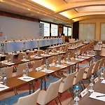 Doubletree By Hilton Отель