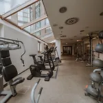 Doubletree By Hilton Братислава