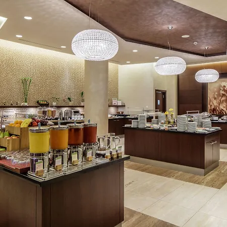 Отель Doubletree By Hilton