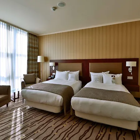 Hotell Doubletree By Hilton