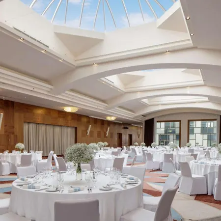 Hotel Doubletree By Hilton Pressburg