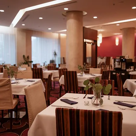 Doubletree By Hilton Отель 4*