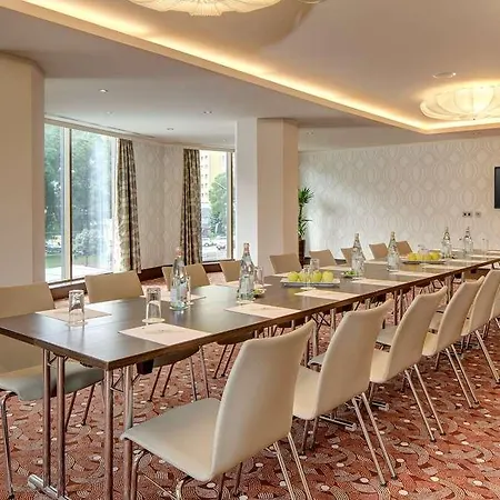 Doubletree By Hilton Отель 4*