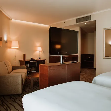 Doubletree By Hilton Отель 4*