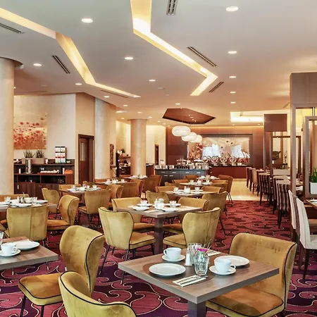 Doubletree By Hilton Отель