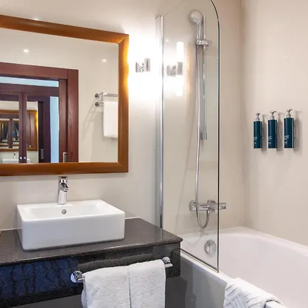 Doubletree By Hilton 4* Братислава
