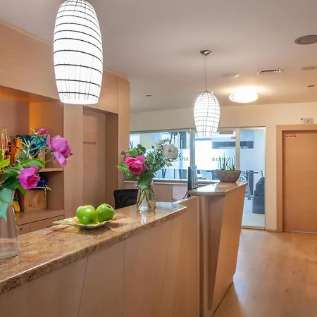 Отель Doubletree By Hilton