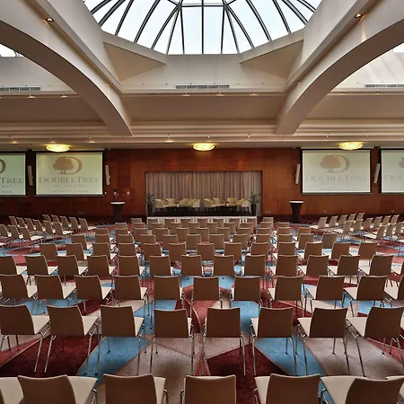 希尔顿逸林酒店布拉迪斯拉发 4*