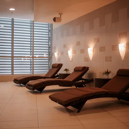 Doubletree By Hilton Hotel Pressburg